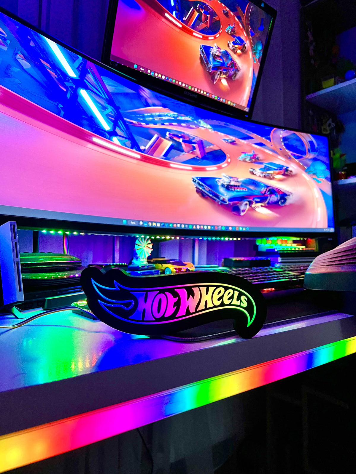 Hot Wheels Masaüstü / Duvar Aydınlatma Aksesuarı