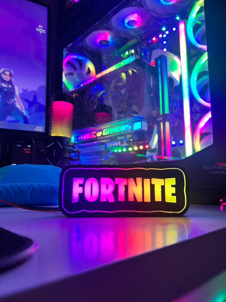 Fortnite Logo Masaüstü Aydınlatma Aksesuarı