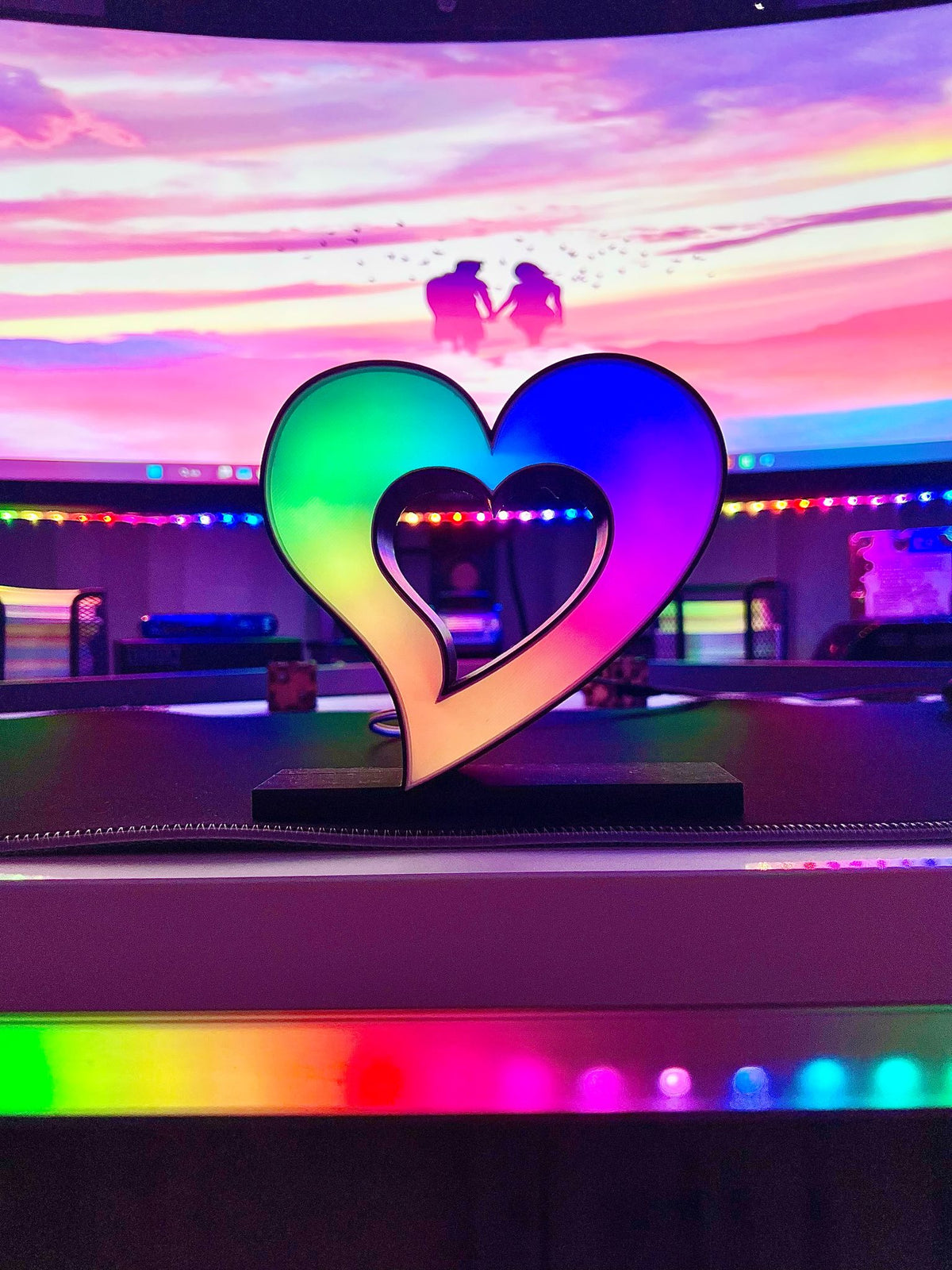 Love Kalp Masaüstü Aydınlatma Aksesuarı