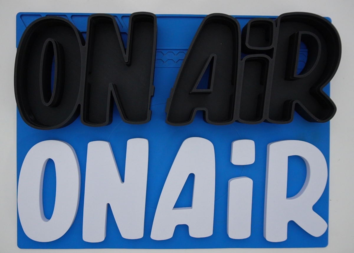 On Air Yazı Masaüstü Aydınlatma Aksesuarı 3